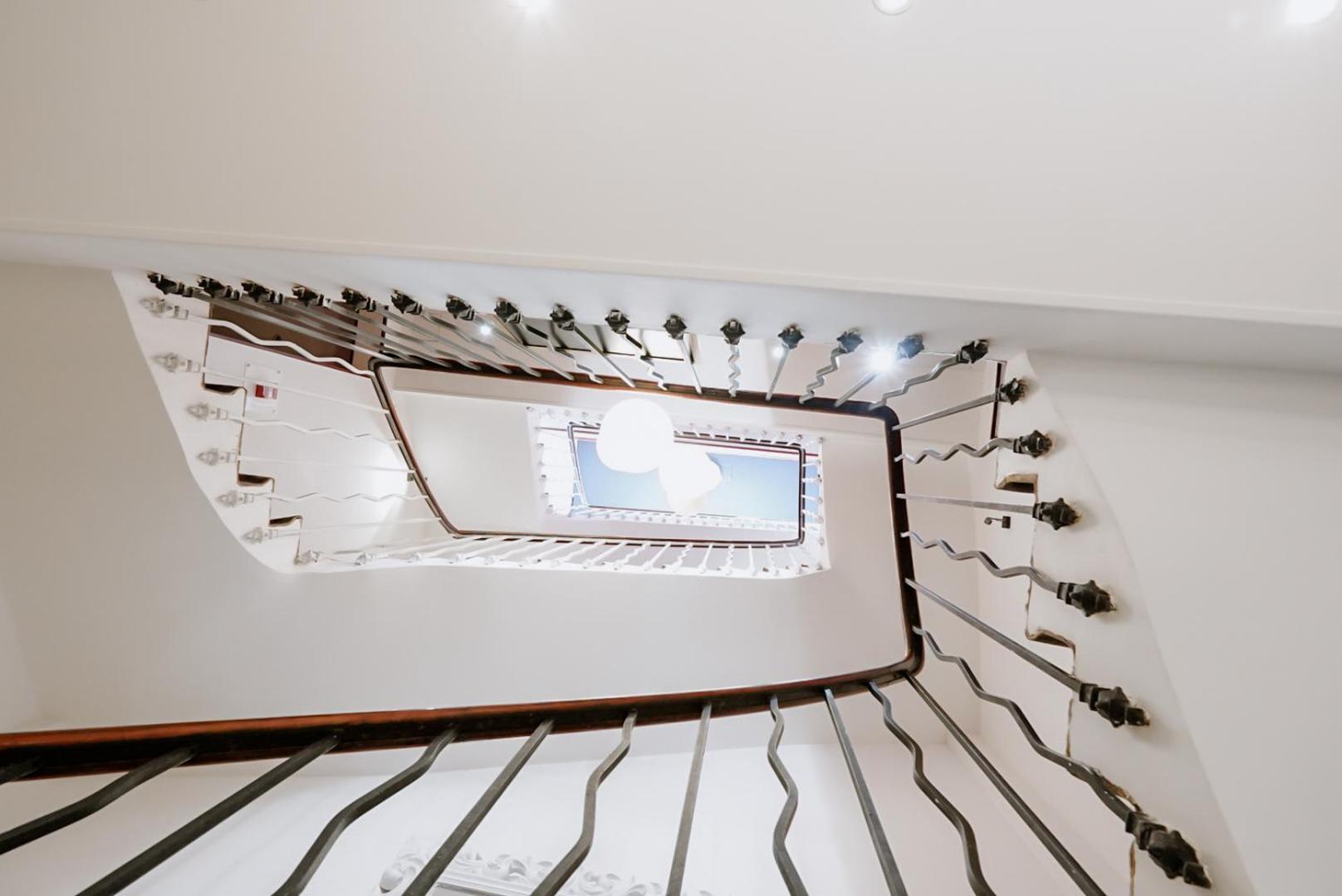 Idéal Séjour - Hôtel de Charme et Atypique Cannes Exterior foto
